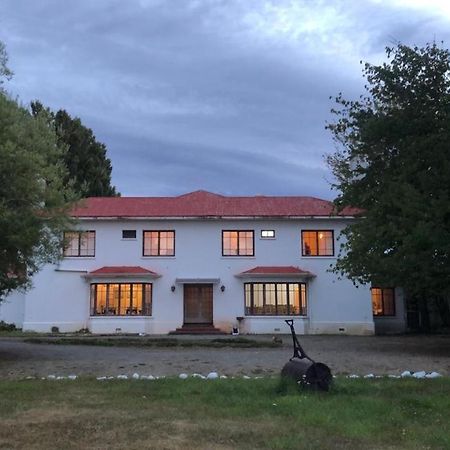 Hosteria Pionero Torres del Paine National Park Exterior photo